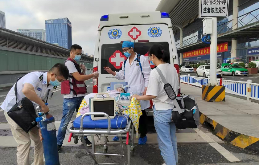 灵寿县救护车出租公司